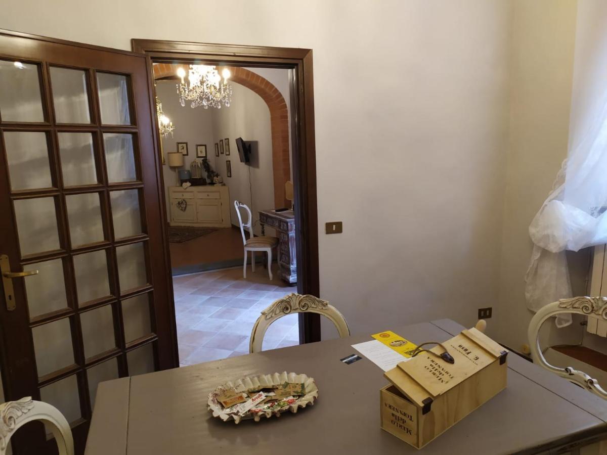 Villa Borgo Antico à Lari Extérieur photo